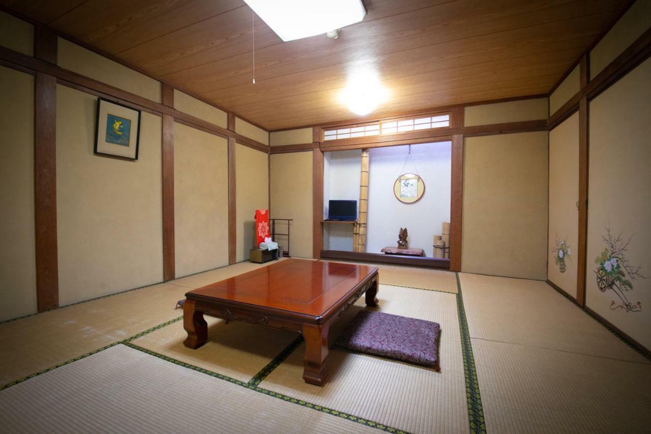 Kikaku Ryokan Беппу Экстерьер фото